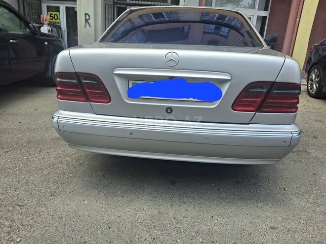 Mercedes E 240 2001, 263,570 km - 2.6 l - Bakı