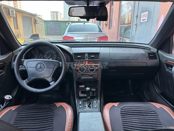 Mercedes C 180 1995, 300,000 km - 1.8 l - Bakı
