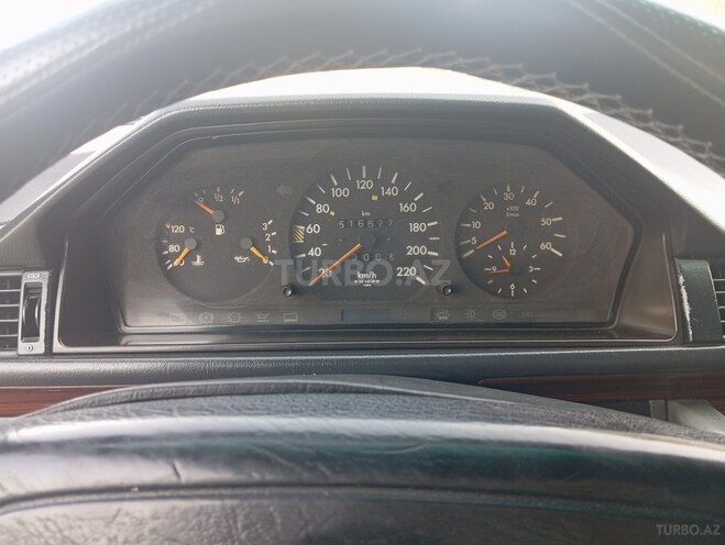 Mercedes E 250 1994, 516,577 km - 2.5 l - Bakı