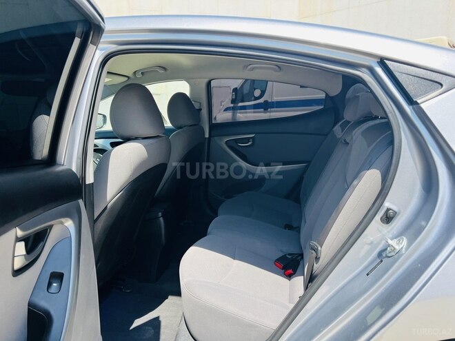 Hyundai Elantra 2015, 102,210 km - 1.8 л - Bakı