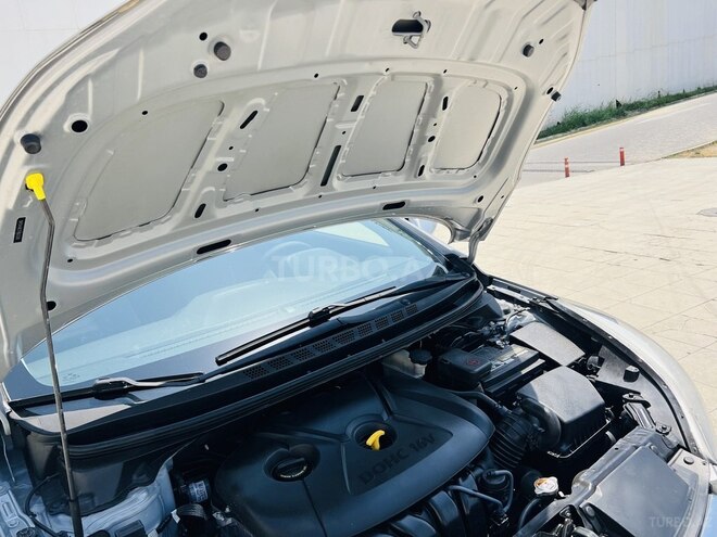 Hyundai Elantra 2015, 102,210 km - 1.8 л - Bakı