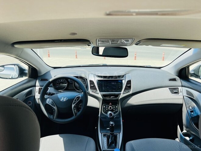 Hyundai Elantra 2015, 102,210 km - 1.8 л - Bakı