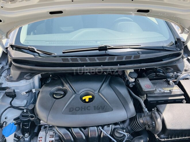 Hyundai Elantra 2015, 102,210 km - 1.8 л - Bakı