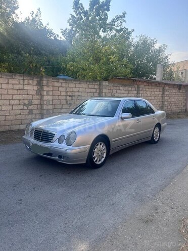 Mercedes E 280 2001, 285,694 km - 2.8 l - Şirvan