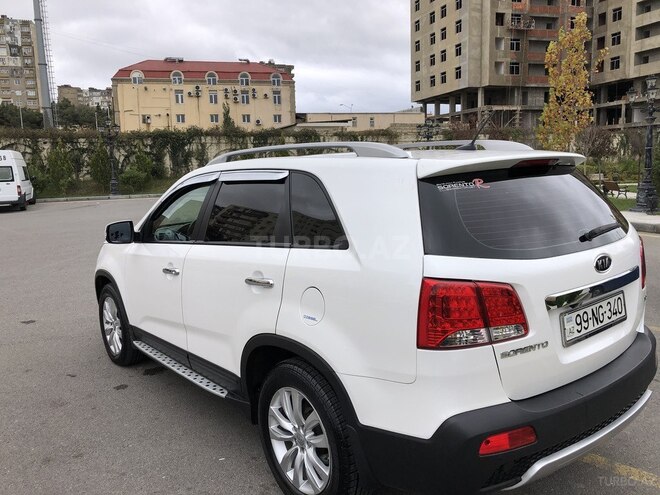 Kia Sorento 2011, 183,000 km - 2.0 l - Bakı