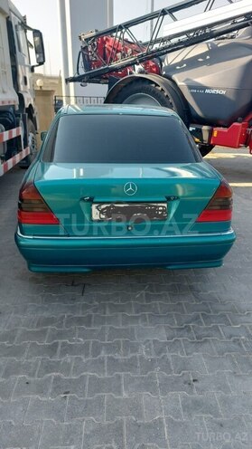 Mercedes C 240 1998, 134,700 km - 2.4 l - Bakı