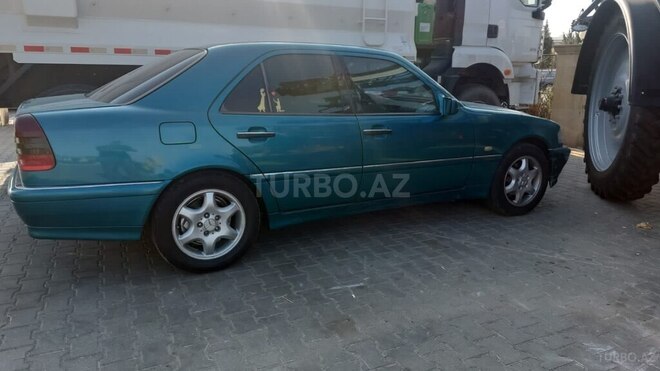 Mercedes C 240 1998, 134,700 km - 2.4 l - Bakı