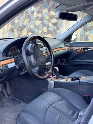 Mercedes E 260 2002, 370,600 km - 2.6 l - Bakı