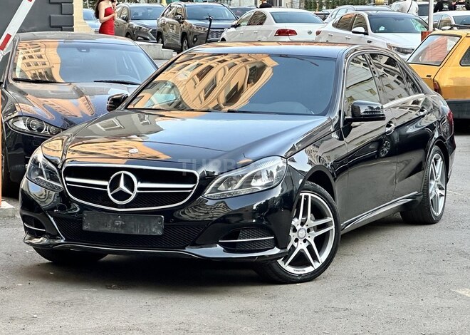 Mercedes E 220 d 2015, 369,000 km - 2.1 л - Bakı