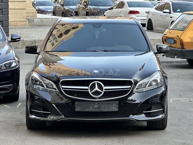 Mercedes E 220 d 2015, 369,000 km - 2.1 л - Bakı