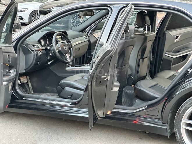 Mercedes E 220 d 2015, 369,000 km - 2.1 л - Bakı