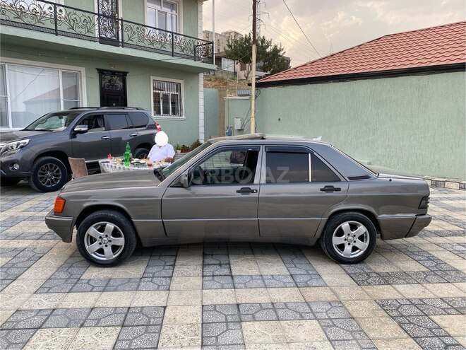 Mercedes 190 1993, 386,000 km - 2.3 l - Bakı