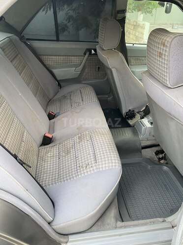 Mercedes 190 1993, 386,000 km - 2.3 l - Bakı
