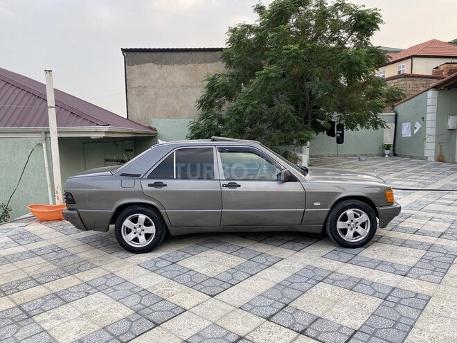 Mercedes 190 1993, 386,000 km - 2.3 l - Bakı
