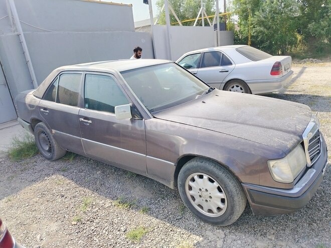 Mercedes E 200 1993, 98,740 km - 2.0 l - Sumqayıt