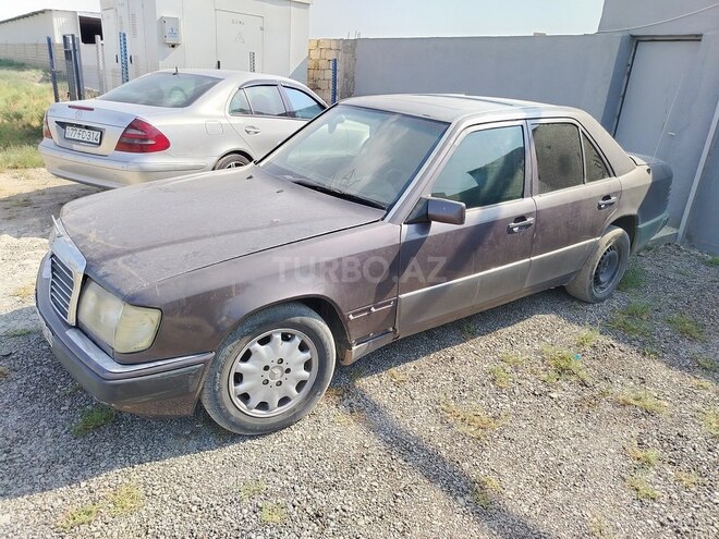 Mercedes E 200 1993, 98,740 km - 2.0 l - Sumqayıt