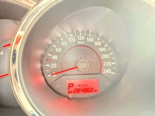 Kia Sorento 2011, 280,000 km - 2.0 l - Bakı