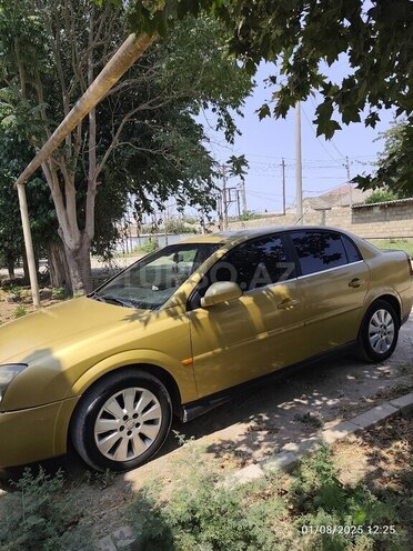 Opel Vectra 2002, 250,000 km - 2.2 л - Salyan