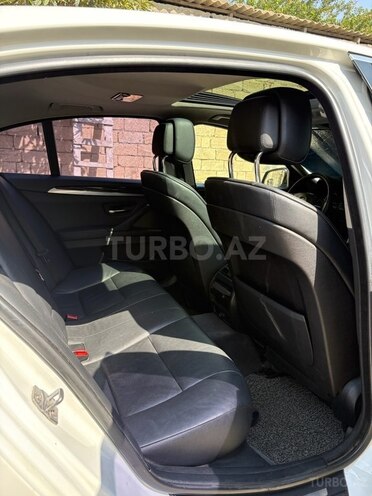 BMW 520 2013, 350,000 km - 2.0 l - Bakı