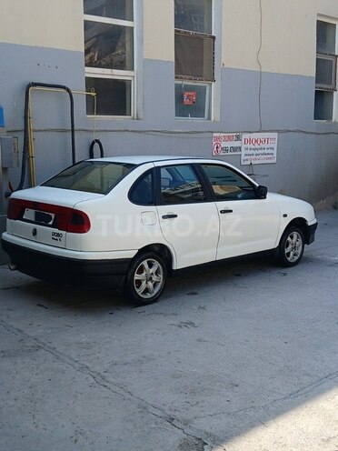 Volkswagen Polo 1996, 320,000 km - 1.6 l - Bakı