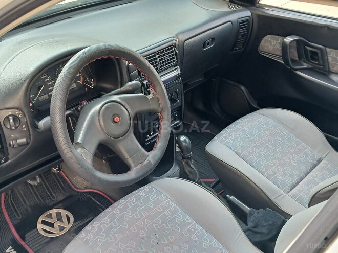 Volkswagen Polo 1996, 320,000 km - 1.6 l - Bakı