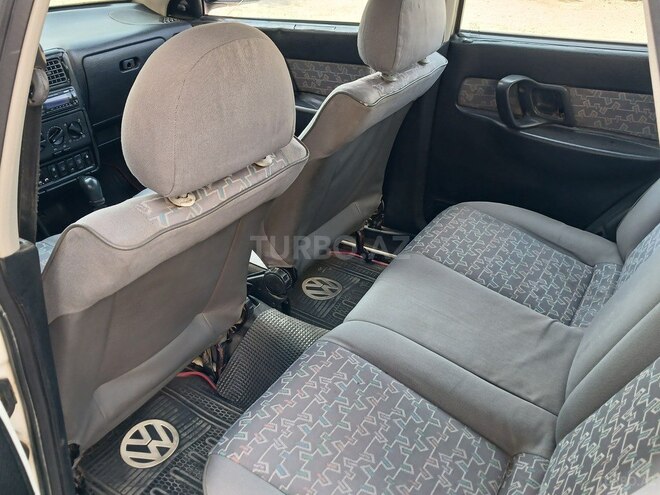 Volkswagen Polo 1996, 320,000 km - 1.6 l - Bakı