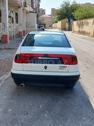 Volkswagen Polo 1996, 320,000 km - 1.6 l - Bakı