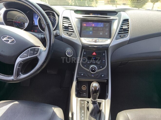 Hyundai Avante 2015, 157,000 km - 1.6 l - Bakı