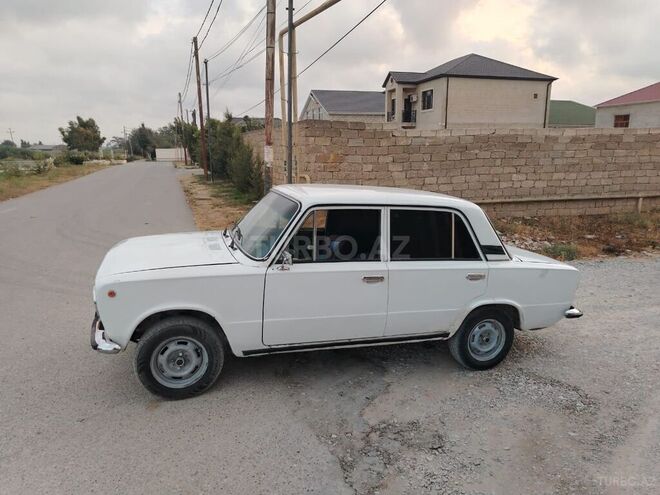 LADA (VAZ) 21011 1980, 100,000 km - 1.3 л - Bakı