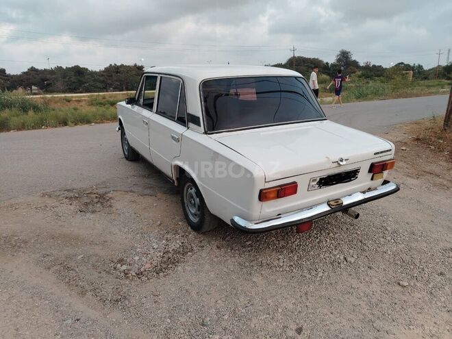 LADA (VAZ) 21011 1980, 100,000 km - 1.3 л - Bakı