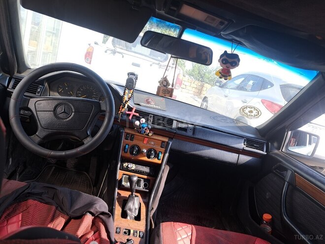 Mercedes E 200 1993, 155,580 km - 2.0 l - Bakı