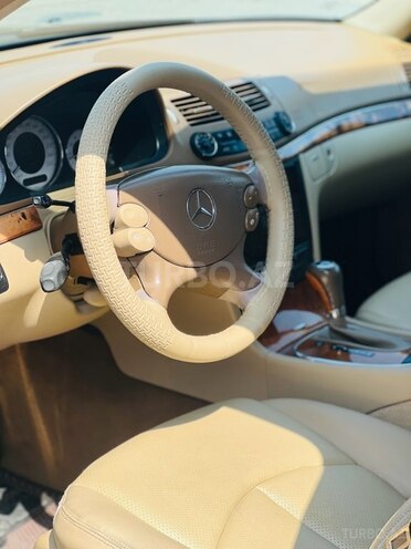Mercedes E 230 2007, 334,000 km - 2.5 l - Bakı