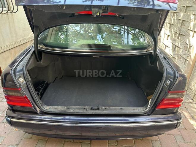 Mercedes E 280 4MATIC 1999, 416,000 km - 2.8 l - Şirvan