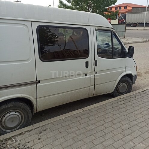 Ford Transit 1999, 500,000 km - 2.5 l - Qusar