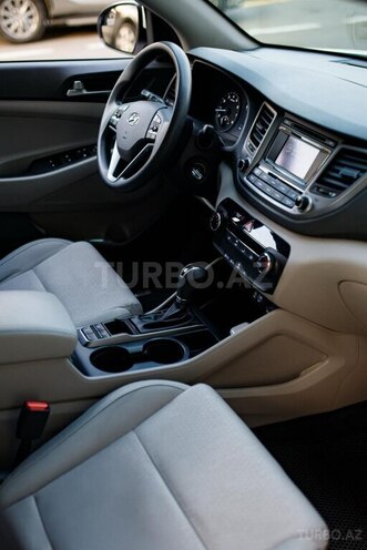 Hyundai Tucson 2015, 208,000 km - 2.0 l - Bakı