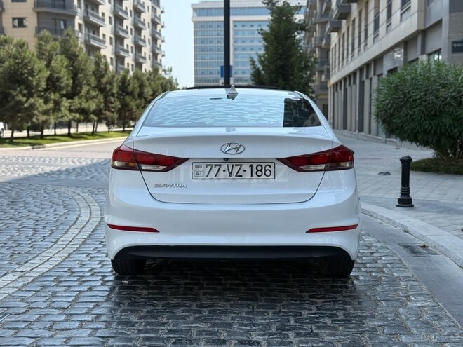 Hyundai Elantra 2017, 56,182 km - 2.0 l - Bakı