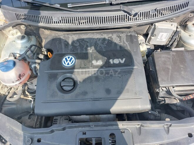 Volkswagen Polo 2002, 228,900 km - 1.4 l - Bakı