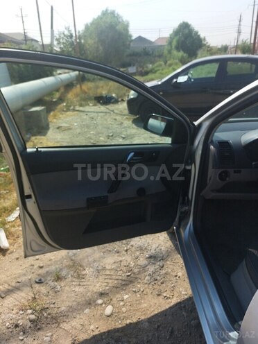 Volkswagen Polo 2002, 228,900 km - 1.4 l - Bakı