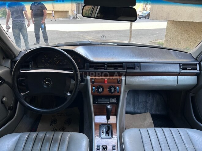 Mercedes E 230 1991, 461,000 km - 2.3 l - Bakı