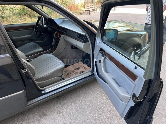 Mercedes E 230 1991, 461,000 km - 2.3 l - Bakı