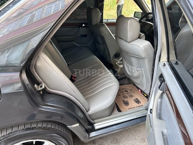 Mercedes E 230 1991, 461,000 km - 2.3 l - Bakı