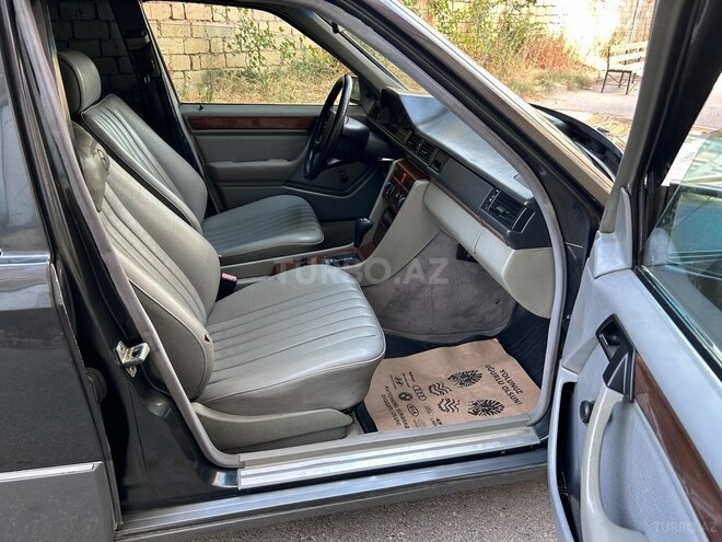 Mercedes E 230 1991, 461,000 km - 2.3 l - Bakı
