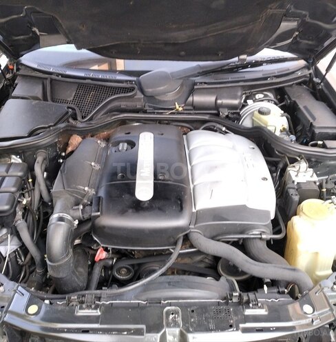 Mercedes E 220 d 1999, 119,000 km - 2.2 l - Bakı
