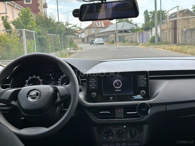 Skoda Rapid 2021, 95,000 km - 1.6 l - Bakı