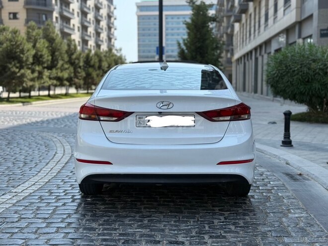 Hyundai Elantra 2017, 56,182 km - 2.0 l - Bakı