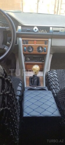 Mercedes E 200 1991, 410,000 km - 2.0 l - Sumqayıt