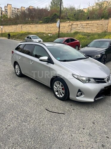 Toyota Auris 2013, 224,000 km - 1.4 л - Bakı