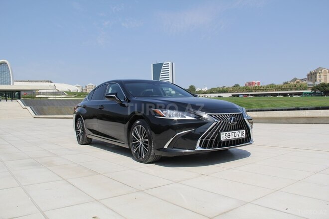 Lexus ES 300h 2023, 27,000 km - 2.5 l - Bakı