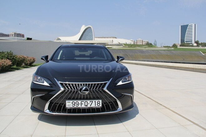 Lexus ES 300h 2023, 27,000 km - 2.5 l - Bakı