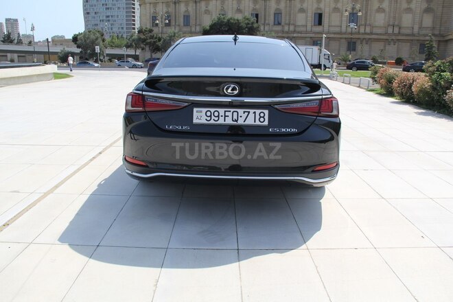 Lexus ES 300h 2023, 27,000 km - 2.5 l - Bakı
